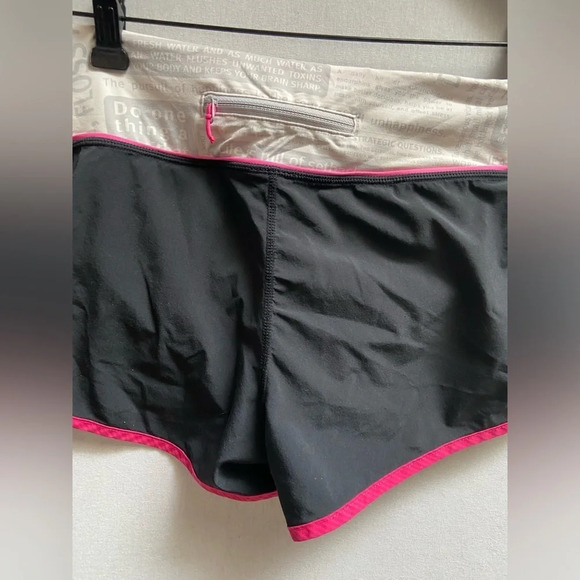 Lululemon Athletica wet  dry swim running shorts Sz 10 - Picture 3 of 8